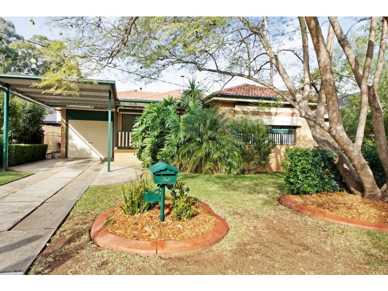 8 McCrae Drive, Camden South NSW 2570