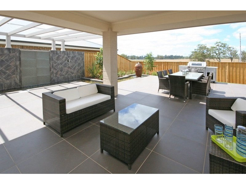 6 MacKenzie Boulevard, Gregory Hills NSW 2557