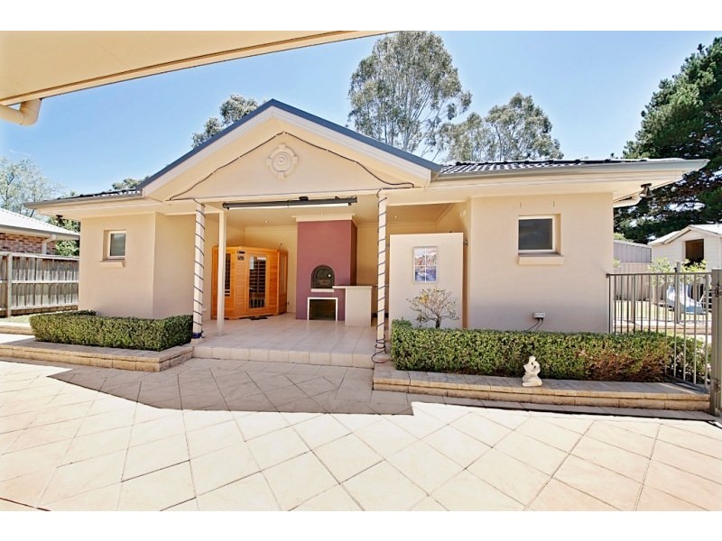 43 MacArthur Circuit, Camden Park NSW 2570