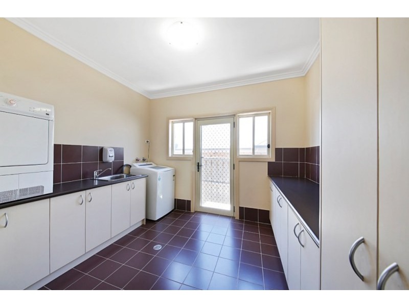 43 MacArthur Circuit, Camden Park NSW 2570