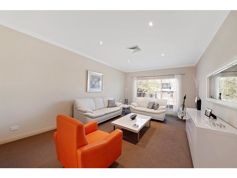 43 MacArthur Circuit, Camden Park NSW 2570