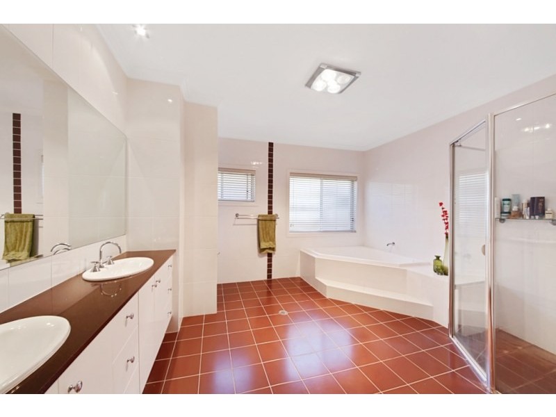 43 MacArthur Circuit, Camden Park NSW 2570