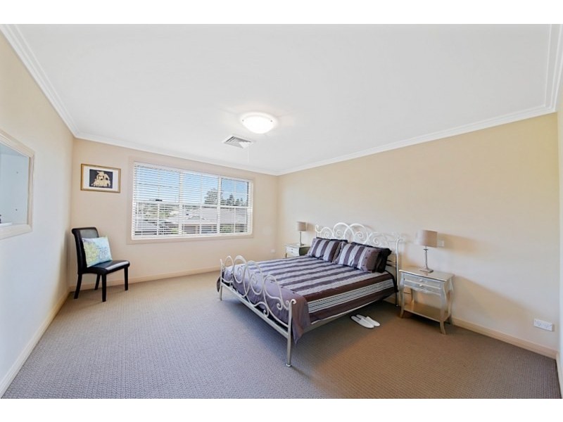 43 MacArthur Circuit, Camden Park NSW 2570