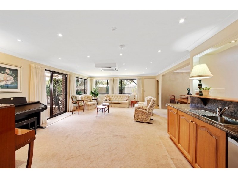 8  Faithful Street, Elderslie NSW 2570