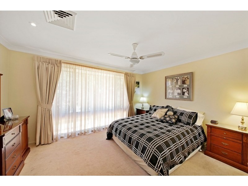 8  Faithful Street, Elderslie NSW 2570