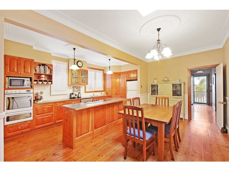 11 William Avenue, Camden NSW 2570