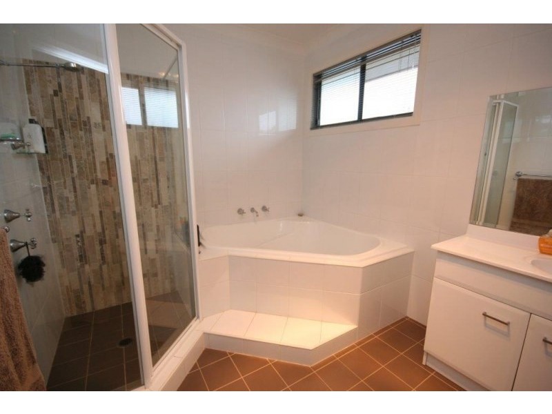 27 Folkes Street, Elderslie NSW 2570