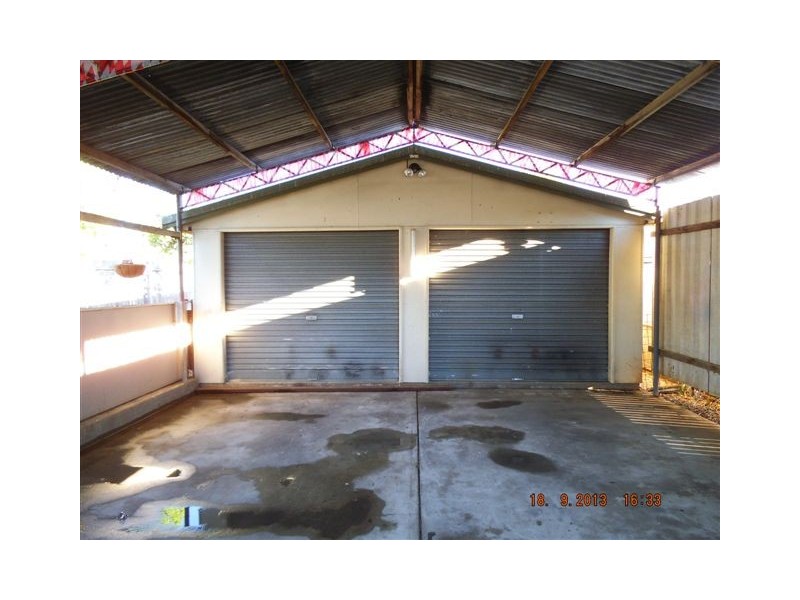 8 Burrawong Crescent, Elderslie NSW 2570