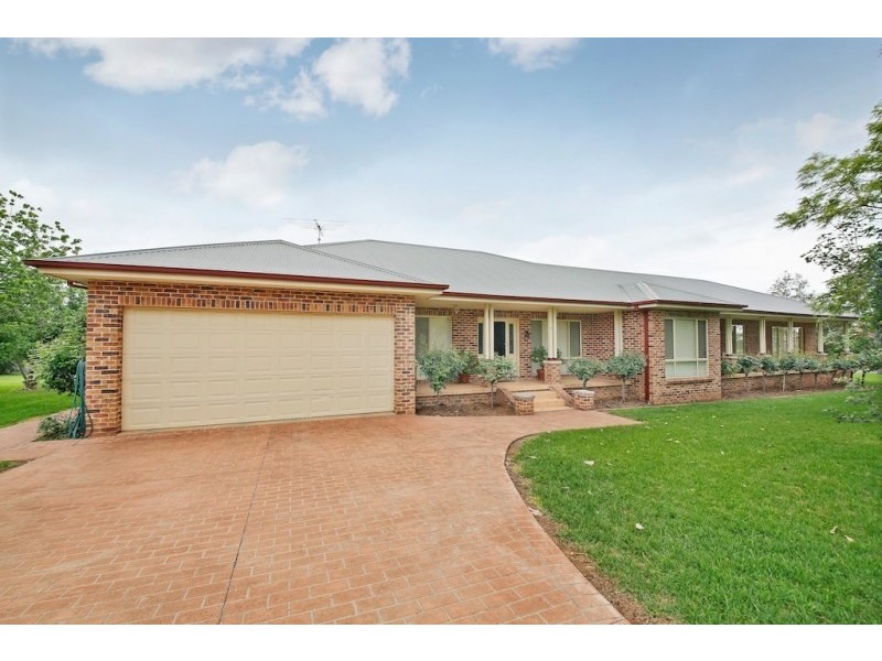 2 Sunnyside Drive, Ellis Lane NSW 2570