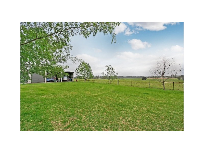 2 Sunnyside Drive, Ellis Lane NSW 2570