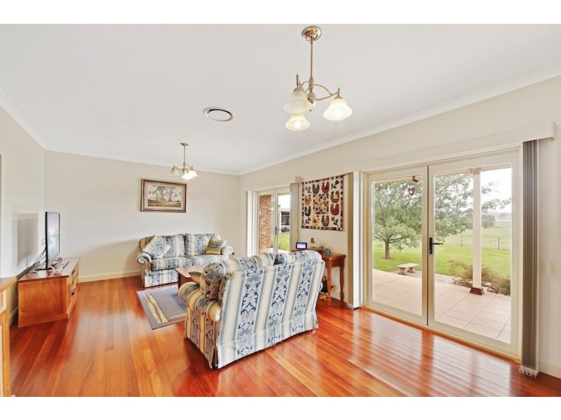2 Sunnyside Drive, Ellis Lane NSW 2570
