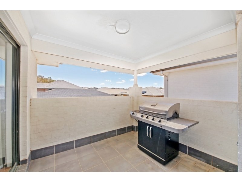 4 Sylvester Lane, Gregory Hills NSW 2557