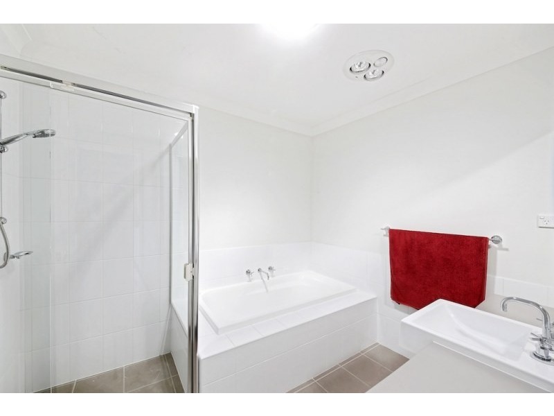 40 Longley Avenue, Elderslie NSW 2570