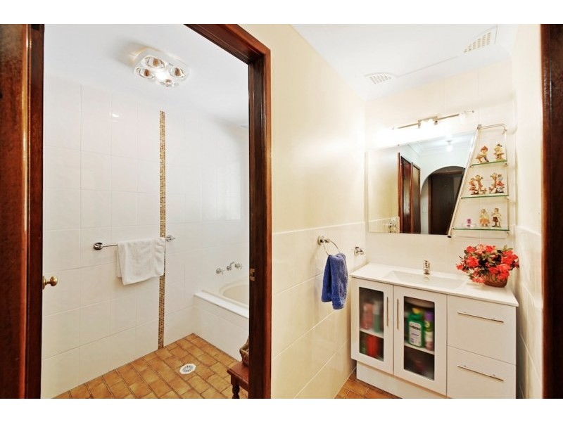 21 Griffiths Avenue, Camden South NSW 2570