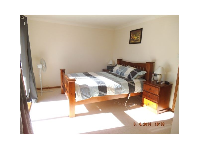 13b Steamer Place, Currans Hill NSW 2567