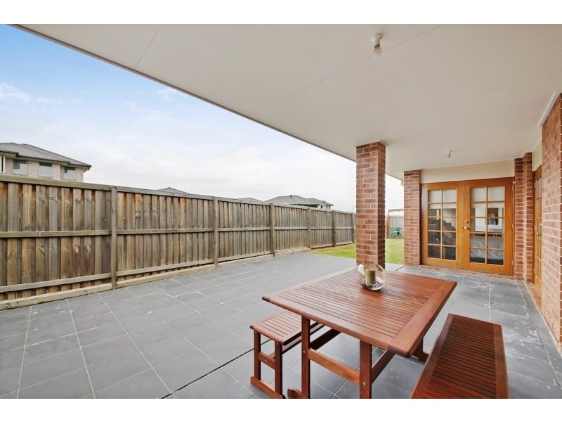 1 Osbourne Street, Elderslie NSW 2570