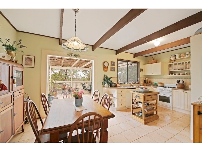 29 Binalong Road, Belimbla Park NSW 2570