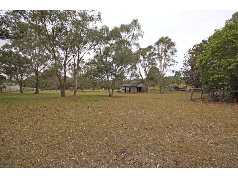 29 Binalong Road, Belimbla Park NSW 2570