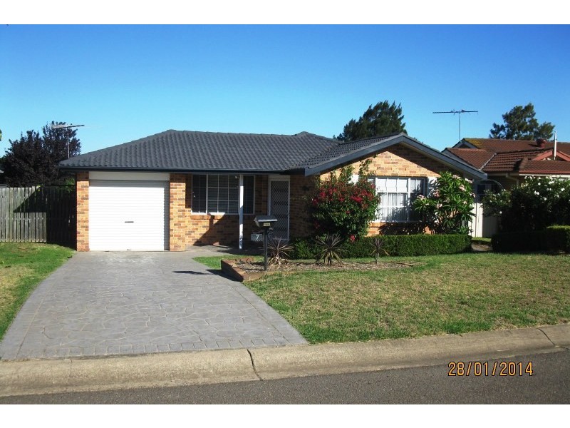 7 Scobie Place, Mount Annan NSW 2567