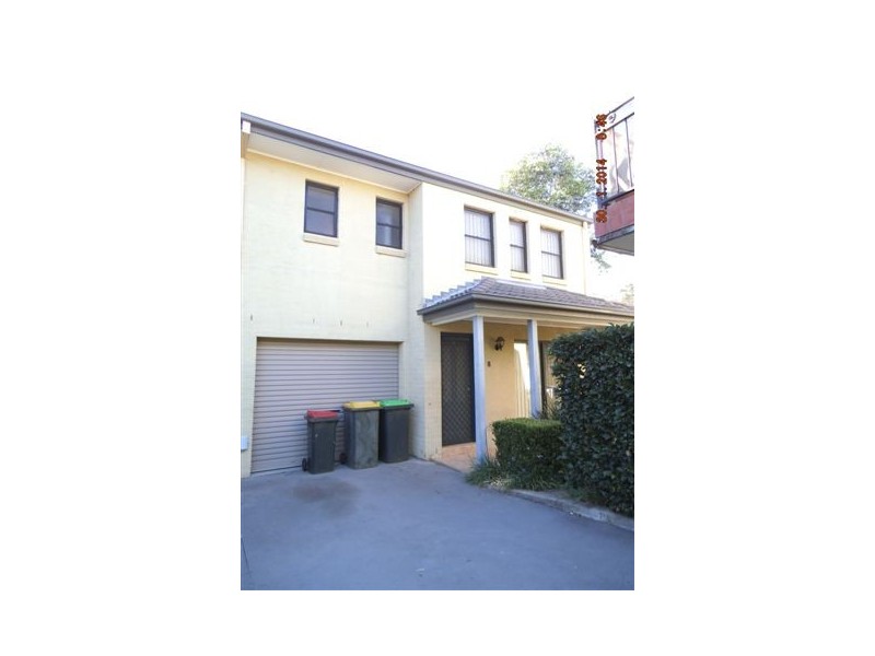 8/92-98 Glenfield Drive, Currans Hill NSW 2567