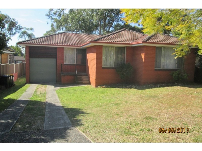 30 Berallier Drive, Camden South NSW 2570