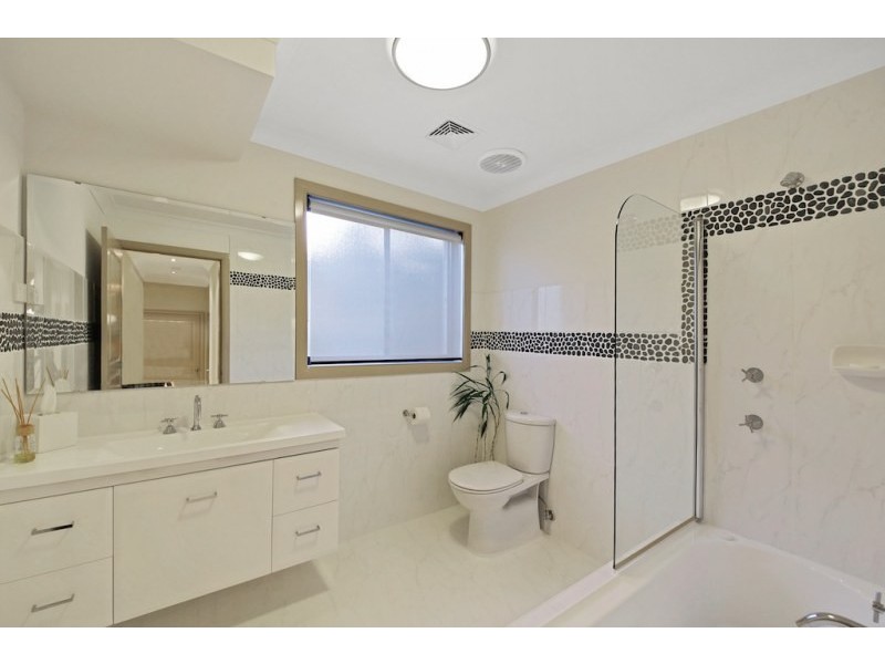 7 Telopea Circuit, Mount Annan NSW 2567