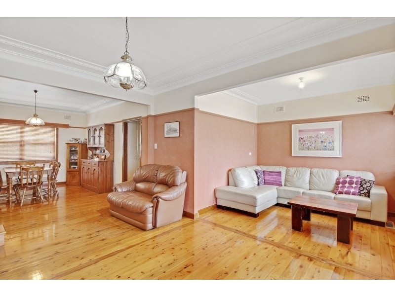 3 Macquarie Avenue, Camden NSW 2570