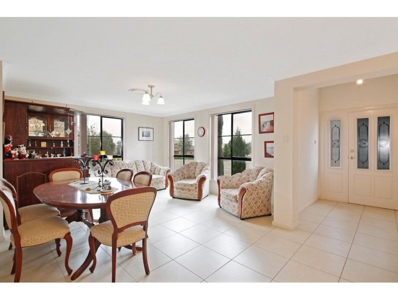 32 Folkes Street, Elderslie NSW 2570