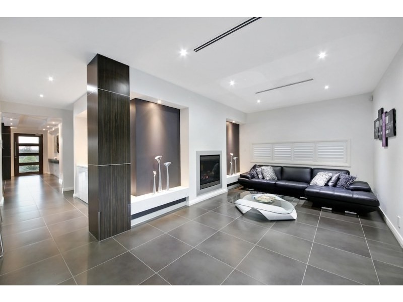 18 Maclean Lane, Camden Park NSW 2570