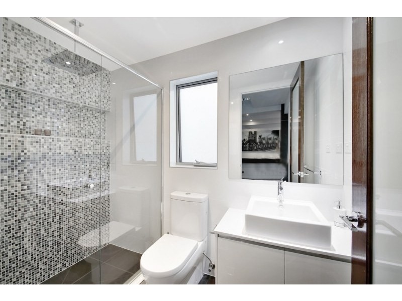 18 Maclean Lane, Camden Park NSW 2570