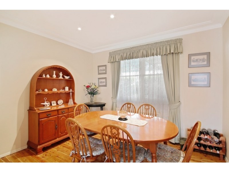 1 Paul Close, Camden NSW 2570