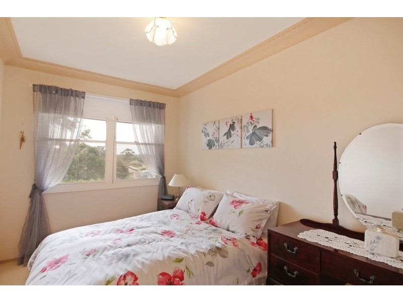 1 Paul Close, Camden NSW 2570