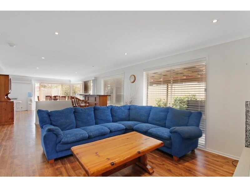 17 Lackey Place, Currans Hill NSW 2567