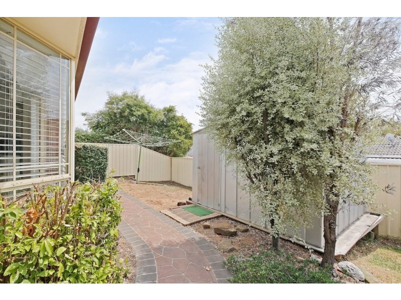 17 Lackey Place, Currans Hill NSW 2567