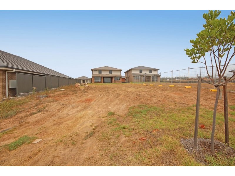 7 Explorer Street, Gregory Hills NSW 2557