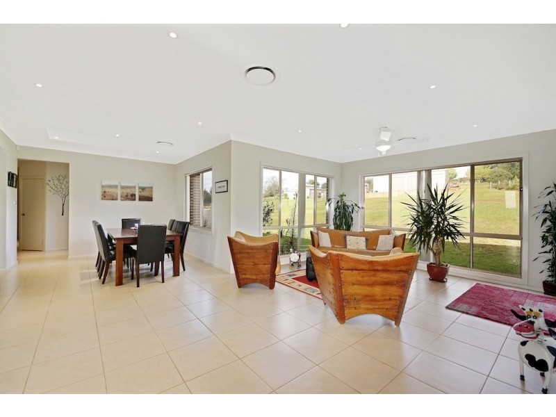7 Baldwin Close, Ellis Lane NSW 2570