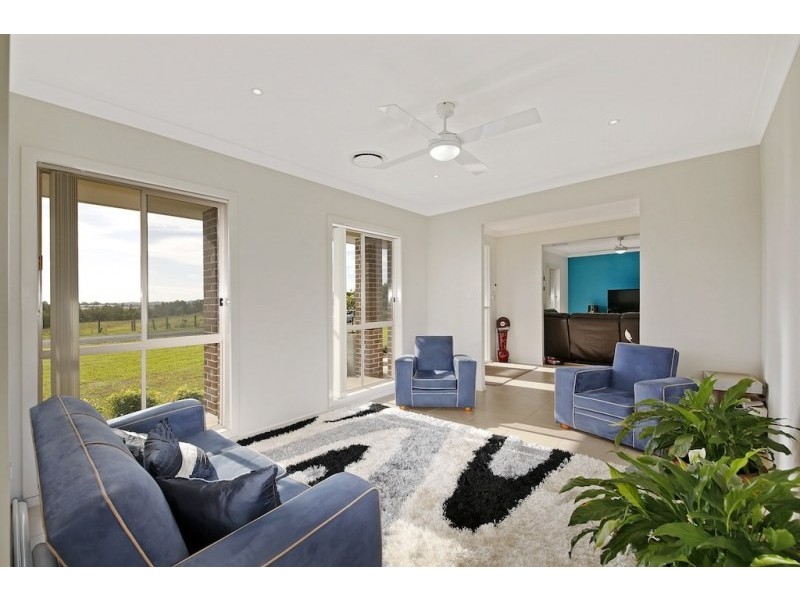 7 Baldwin Close, Ellis Lane NSW 2570