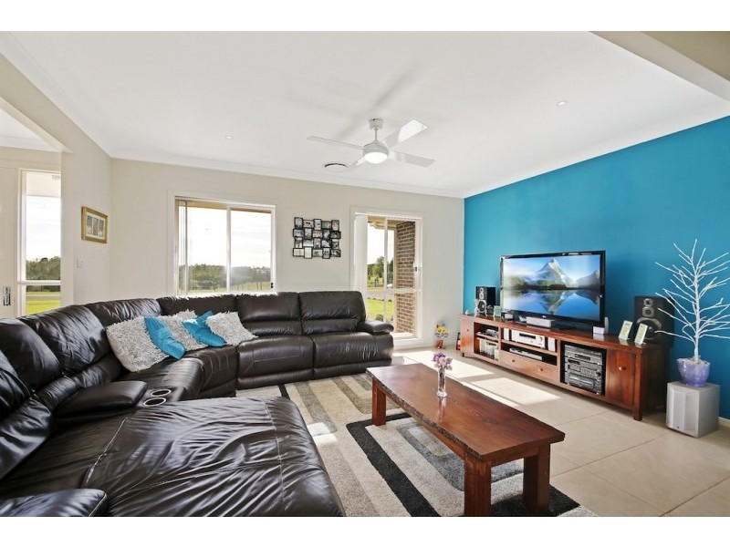 7 Baldwin Close, Ellis Lane NSW 2570