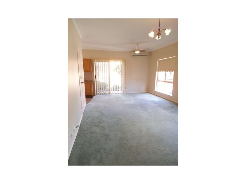 3/1 Old Hume Highway, Camden NSW 2570