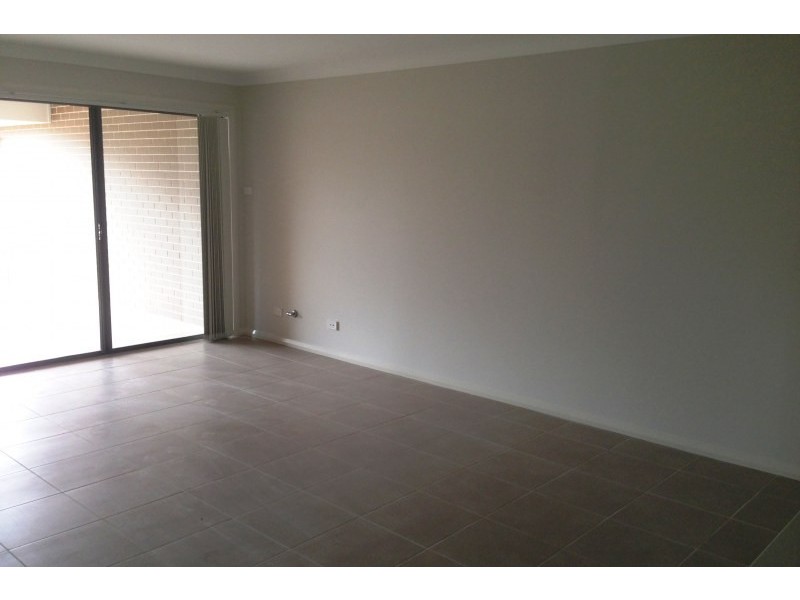 5 Jeffery Street, Carnes Hill NSW 2171