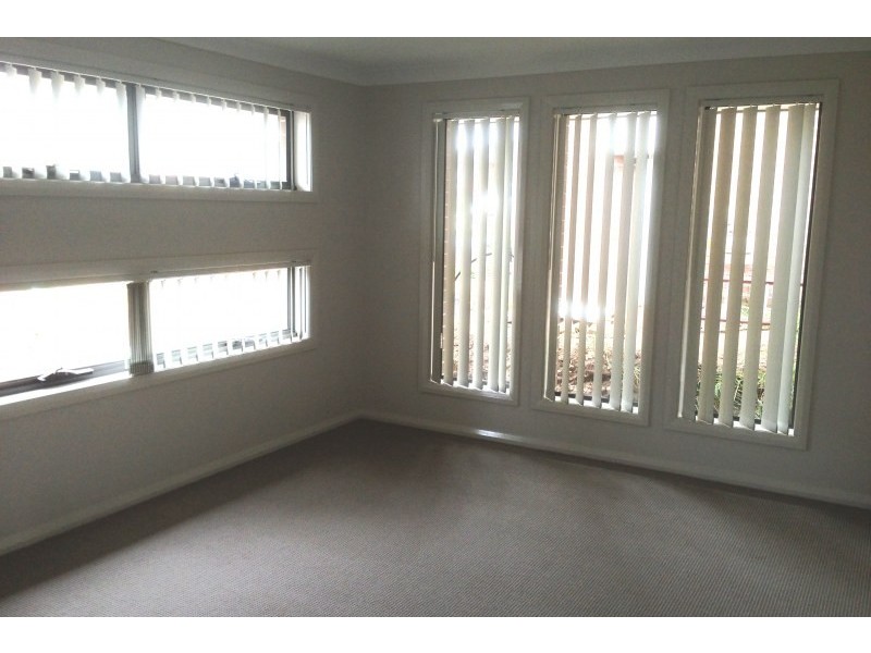 5 Jeffery Street, Carnes Hill NSW 2171