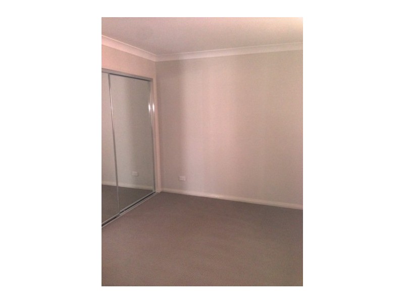 5 Jeffery Street, Carnes Hill NSW 2171