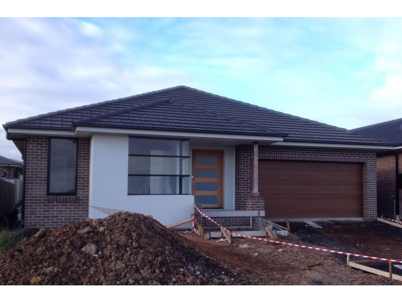 22 Leffler Street, Oran Park NSW 2570