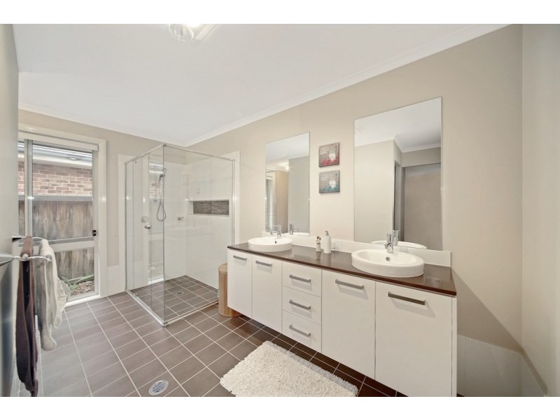 151 MacArthur Circuit, Camden Park NSW 2570