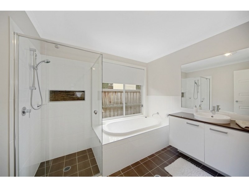 151 MacArthur Circuit, Camden Park NSW 2570