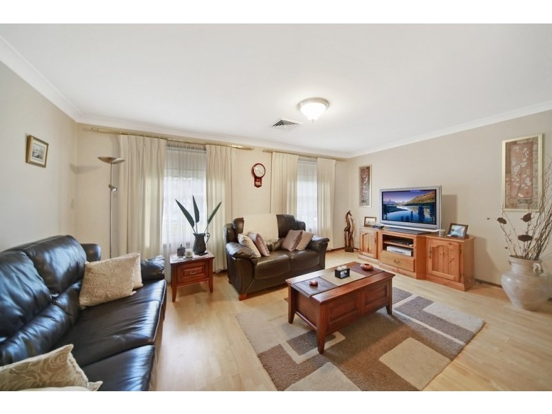 9  Forrest Crescent, Camden NSW 2570