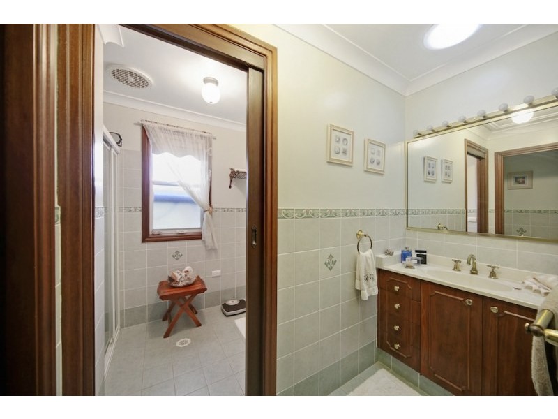 9  Forrest Crescent, Camden NSW 2570