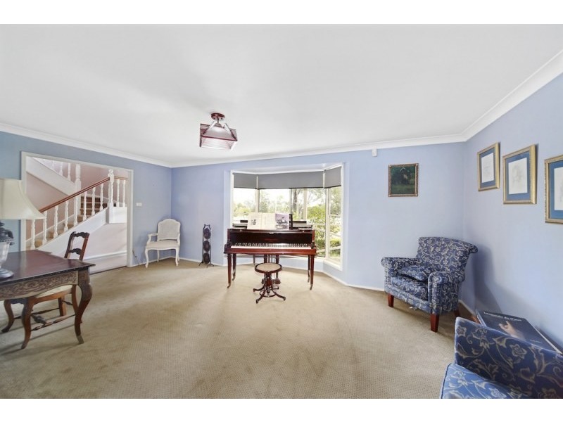 6 Smart Avenue, Camden South NSW 2570