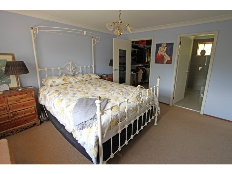 6 Smart Avenue, Camden South NSW 2570