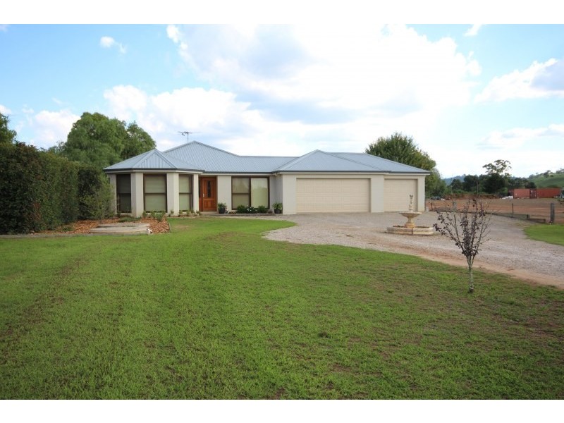 169 Burragorang Road, Mount Hunter NSW 2570